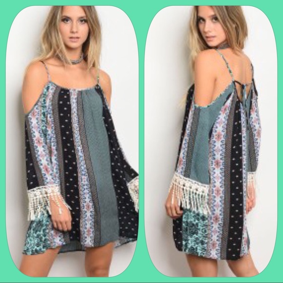 Dresses & Skirts - 🌴MIXED PRINT DRESS🌴